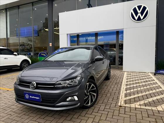 VOLKSWAGEN VIRTUS 1.0 200 TSI HIGHLINE AUTOMÁTICO